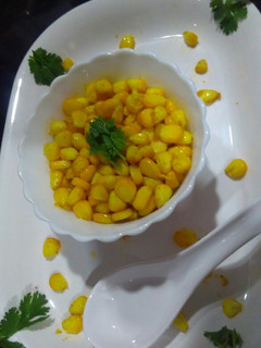 स्पाइसी कॉर्न चाट (Spicy corn chat recipe in hindi) रेसिपी मुख्य फोटो