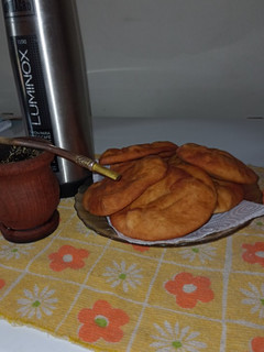 Una foto de Tortas fritas para el mate🧉