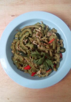 Foto resep Tumis pare teri medan