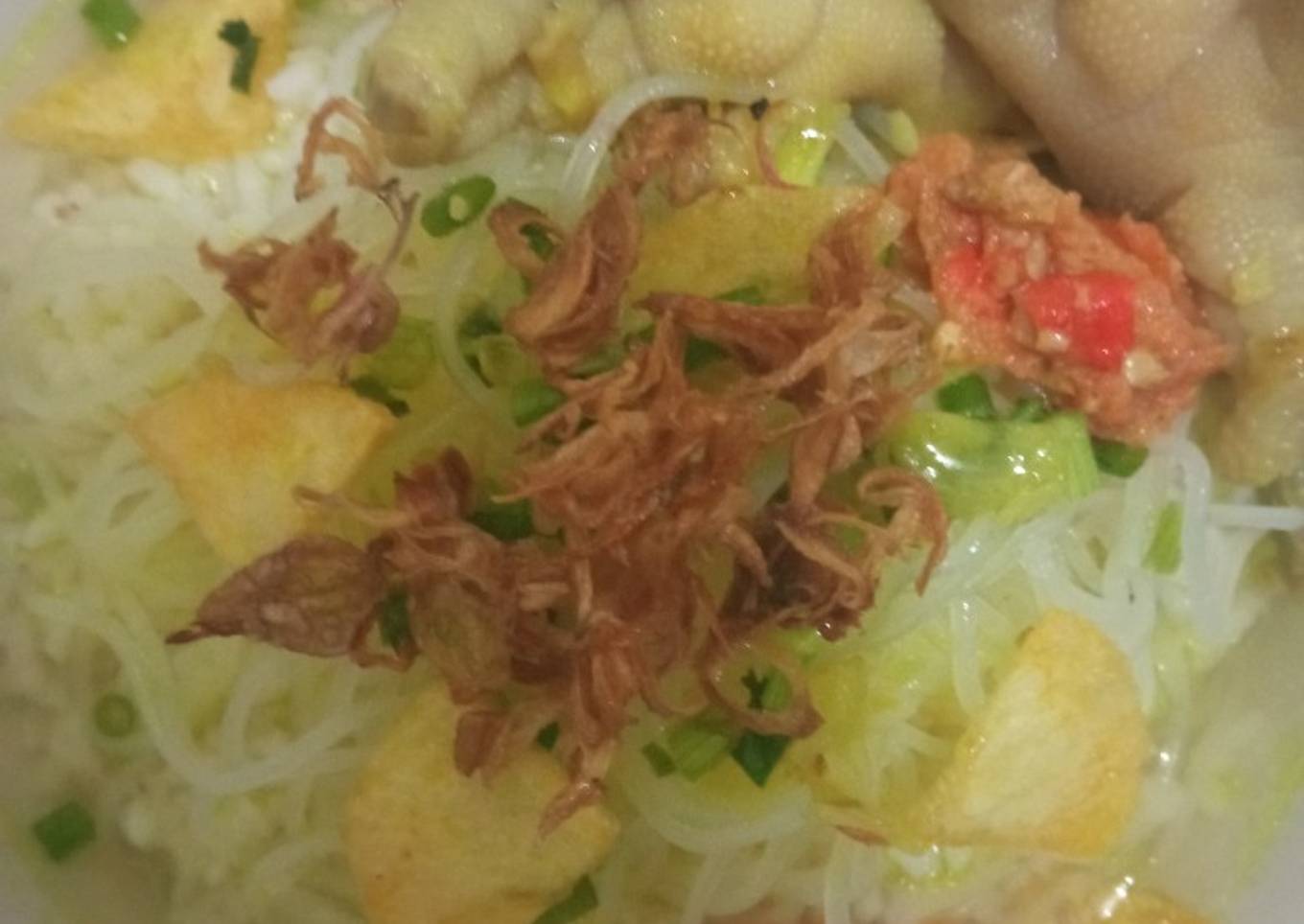 Soto ceker kuah bening