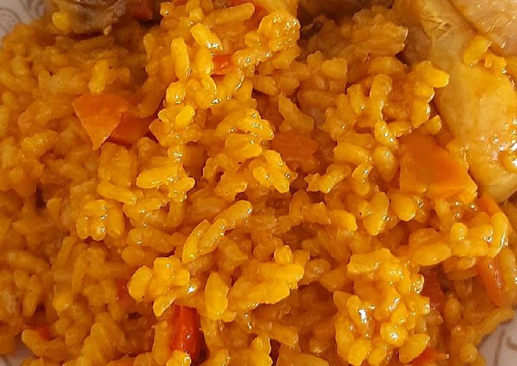 Arroz meloso de pollo y costillas