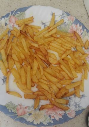 عکسی از دستور سیب زمینی سرخ کرده به روش Nazi😋