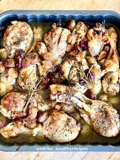 Una foto de Pollo al horno con uvas 🍇
