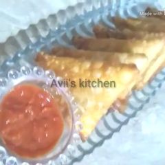 A picture of Pizza samosa.