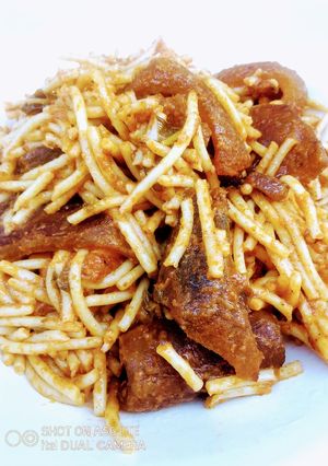 A picture of Jollof Spaghetti.