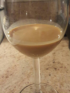 Una foto de Licor de dulce de leche. Hecho con vodka