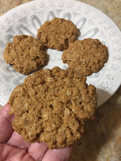 Una foto de Cookies de avena coco canela y jengibre