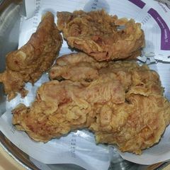 A picture of Zinger chunks.