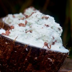 A picture of Vegan Mint and Coconut Ice Cream.