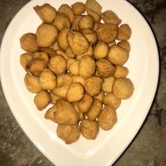 A picture of Chin chin.
