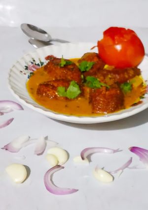 A picture of ChhenaTarkary (Curry).