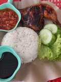 Ayam Bakar dengan Nasi Putih