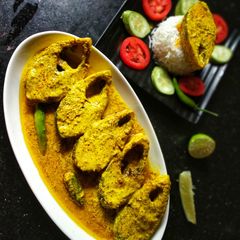 A picture of Ilish Bhape.