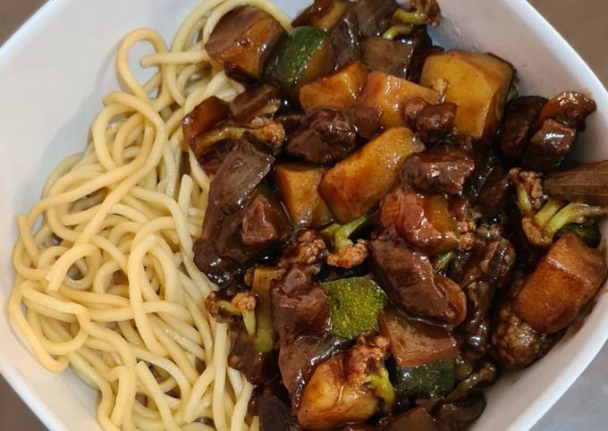 Jajangmyeon (resep asli orang Korea)