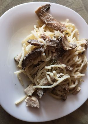 Tejszínes gombás csirkemell recept fotója