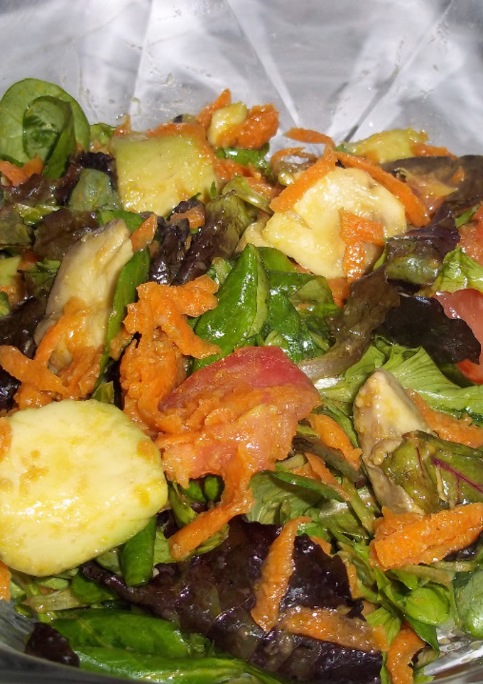 Una foto de Ensalada supreme de aguacate