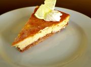 Una foto de cheesecake sin crema de leche
