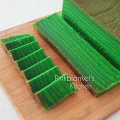 A picture of Evergreen Layer Cake.