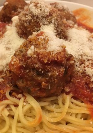 A picture of Authentic Italian Meatballs.