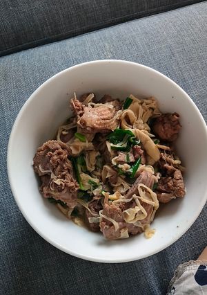 Hình của món Vịt Xáo Măng.