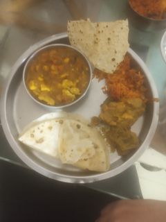 મિક્સ વેજ પનીર (Mix Veg Paneer Recipe In Gujarati) રેસીપી મુખ્ય ફોટો