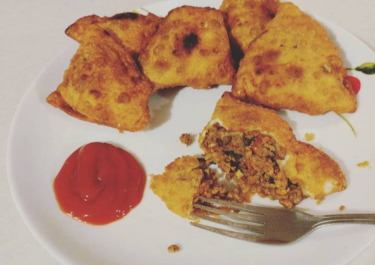 Recipe of Speedy Keema Samosas