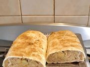Una foto de masa strudel aceite