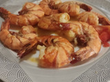 Gambas salteadas en aceite de oliva, ajo y sal del Himalaya