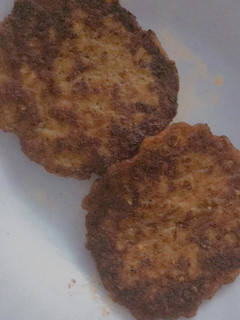 A picture of Chapli Kabab.