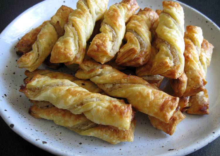 Simple Way to Prepare Homemade Chestnut Puff Pastry Twists