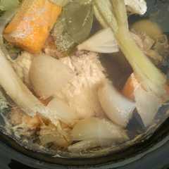 รูปของ Kaldu Ayam Kampung Slow Cooker
