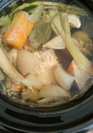 Foto resep Kaldu Ayam Kampung Slow Cooker