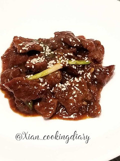 A picture of Mongolian Beef (蒙古牛肉).