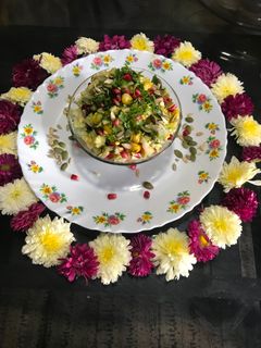हेल्दी ग्रीन सॅलेड (healthy green salad recipe in marathi) रेसिपी चे मुख्य फोटो
