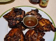 A picture of grilled chicken thighs
