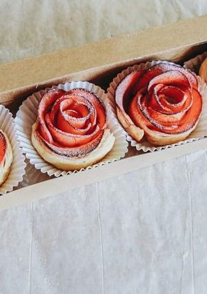 Hình của món Rose Tart.