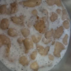 A picture of Dahi phulki.
