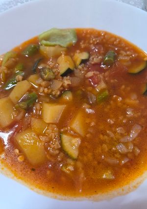 Alakbarát Zöldségleves bulgurral recept fotója