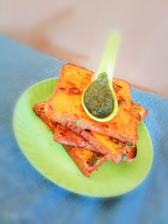 கடலைமாவு ஃப்ரன்ச் டோஸ்ட் (besan french toast) செய்முறை முக்கிய புகைப்படம்