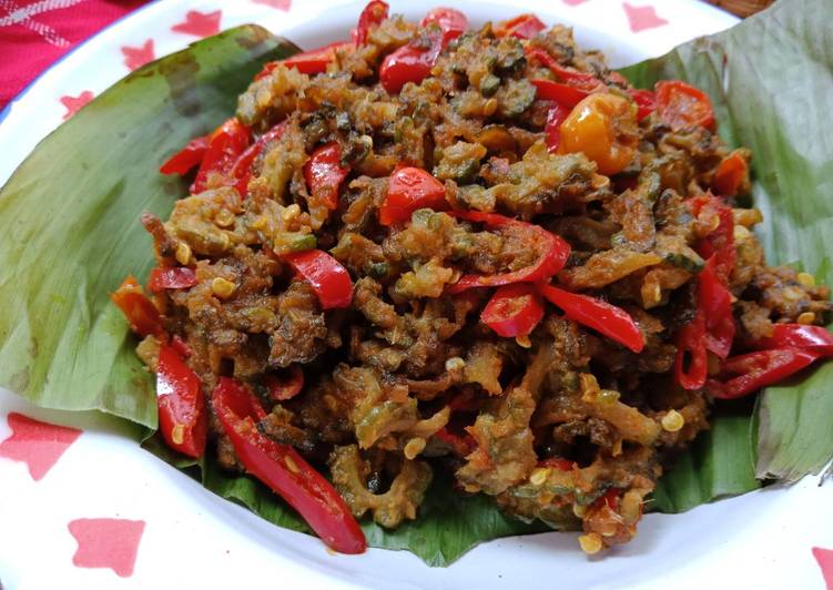 Cara termudah untuk Istimewa saat makan malamPare Nenek