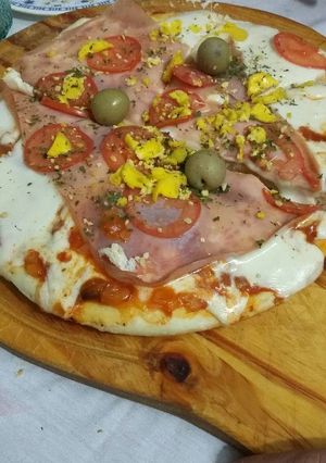 Una foto de Pizza Casera -Fácil y rica
