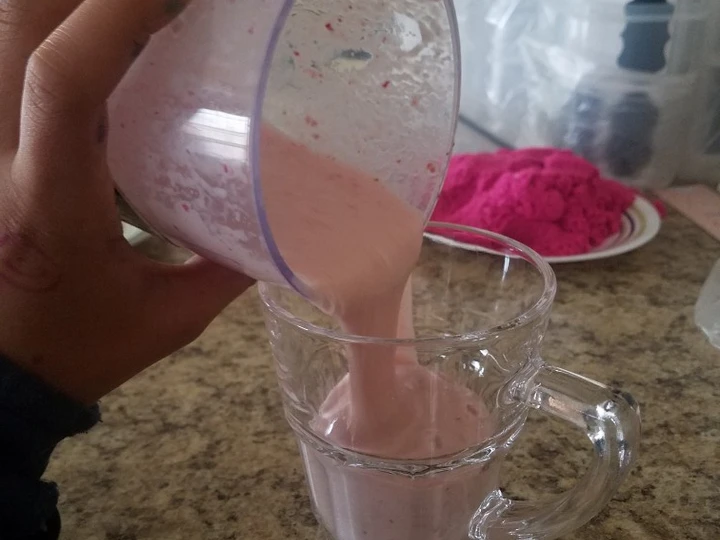 Easy Way Prepare Really good smoothie the Delicious Delicious