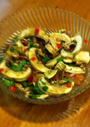 Una foto de Ensalada de champignons - 2
