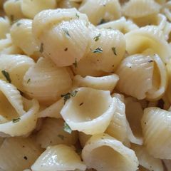 A picture of Buttered Noodles.