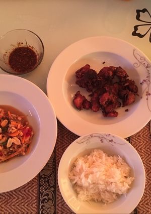 รูปของ ตำลาว ไก่ทอด แจ่ว ข้าวเหนียว มื้อเย็นที่ตุรกี