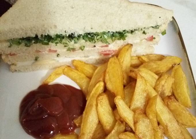 Vegetable Sandwich with Fried Irish Potato and Ketch up