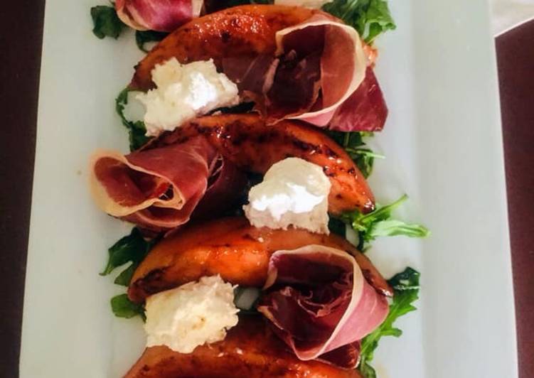 Ensalada de melón con jamón y burrata