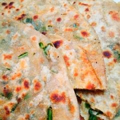 A picture of Methi paratha.