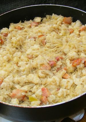 Savanyúkáposztás nokedli recept fotója