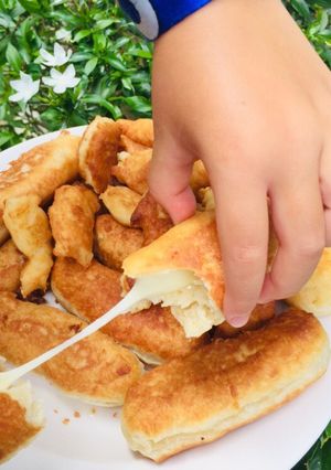 Hình của món Bánh mì sữa nhân phô mai chiên.